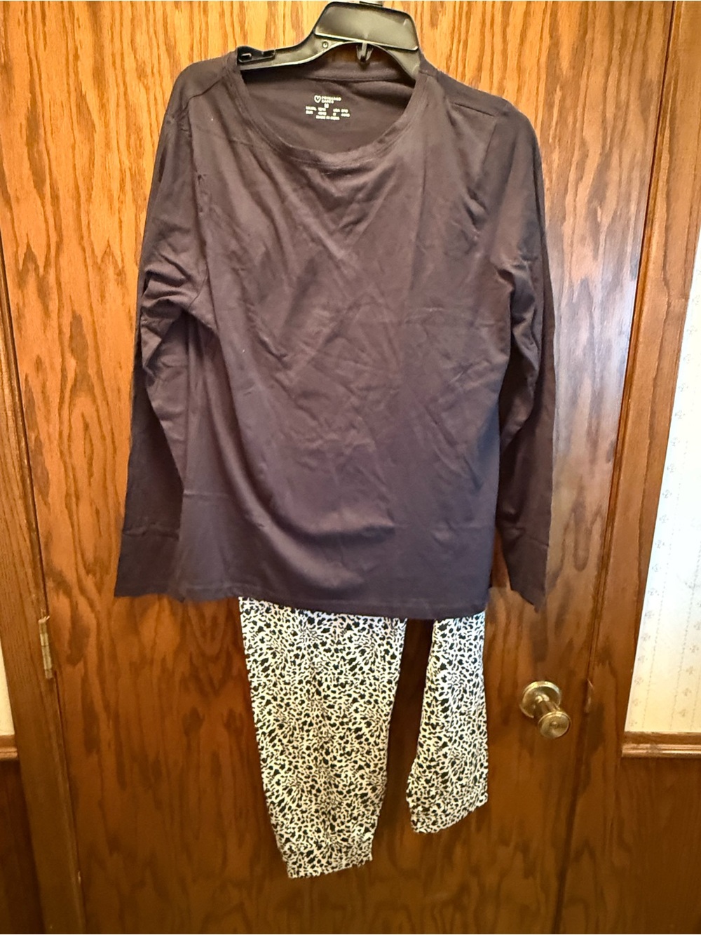 Black & White Primark-Cares Shirt & Pant Pajama Set